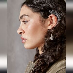 Free People, Birds Of A Feather Cocktail Earring- NWT!!